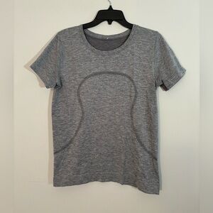 Lululemon swiftly tech relaxed fit gray tee